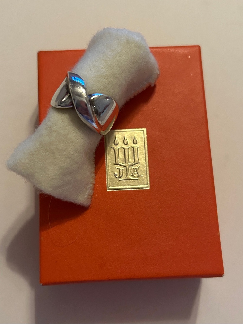James Avery Heavy Center Twist Ring Size 6